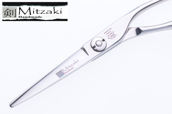 Mitzaki Sobo ( 5.0, 5.5 oder 6.0 ZOLL ) Hohlschliff, Ergoform , Japanstahl, DGT-polish, Handmade , im Original Etui, schont Ihr Handgelenk während Sie arbeiten, sofort lieferbar